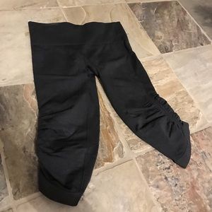Lulu Lemon Capri workout leggings